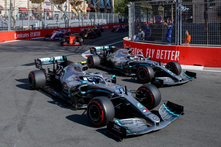  Mercedes-AMG F1 W10 EQ Power+ 2019 года  (фото 20 из 31)